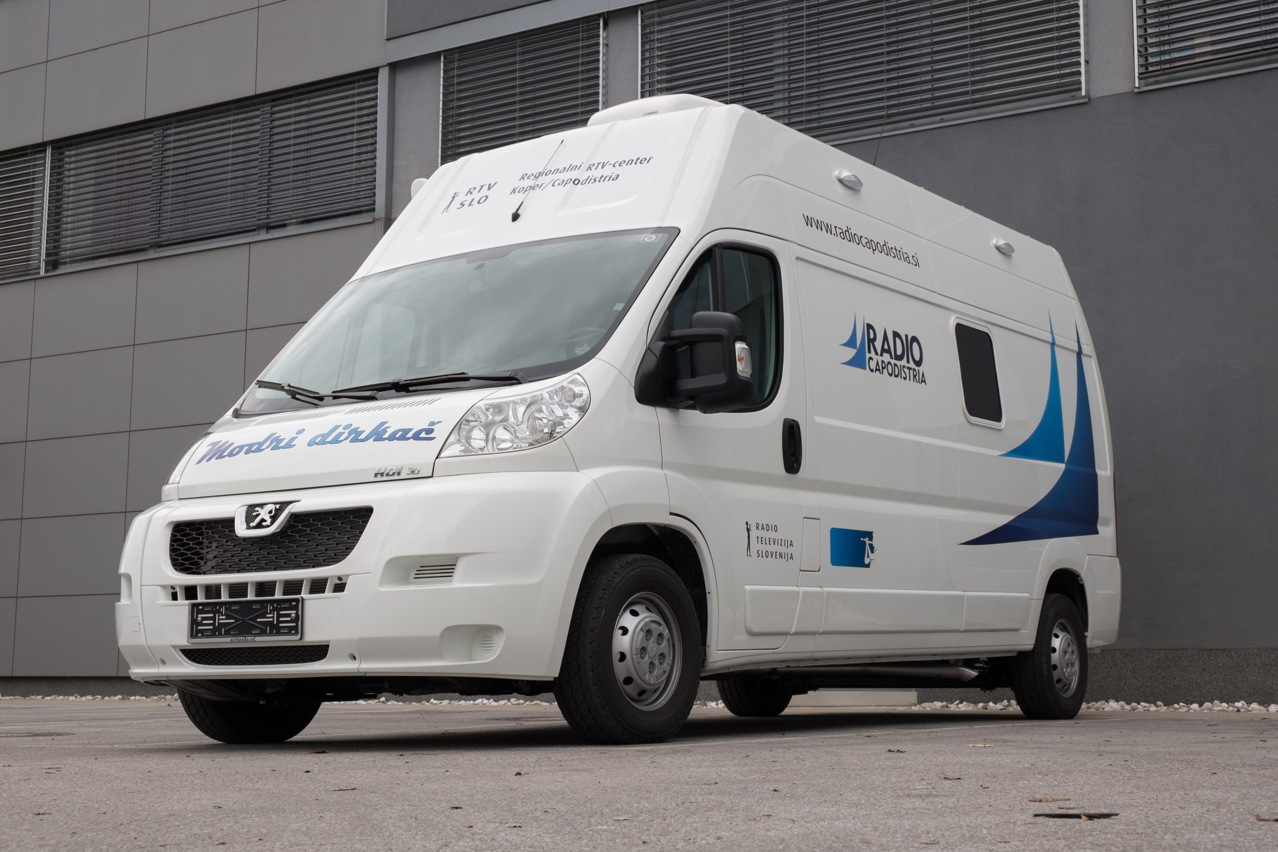 Radio Koper - vozilo za hitra terenska javljanja, Modri dirkač - TSE